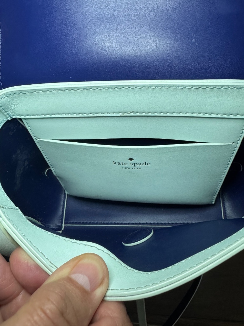 Kate Spade Light Blue Leather Crossbody Navy Trim Magnetic Flap EUC - Picture 4 of 7